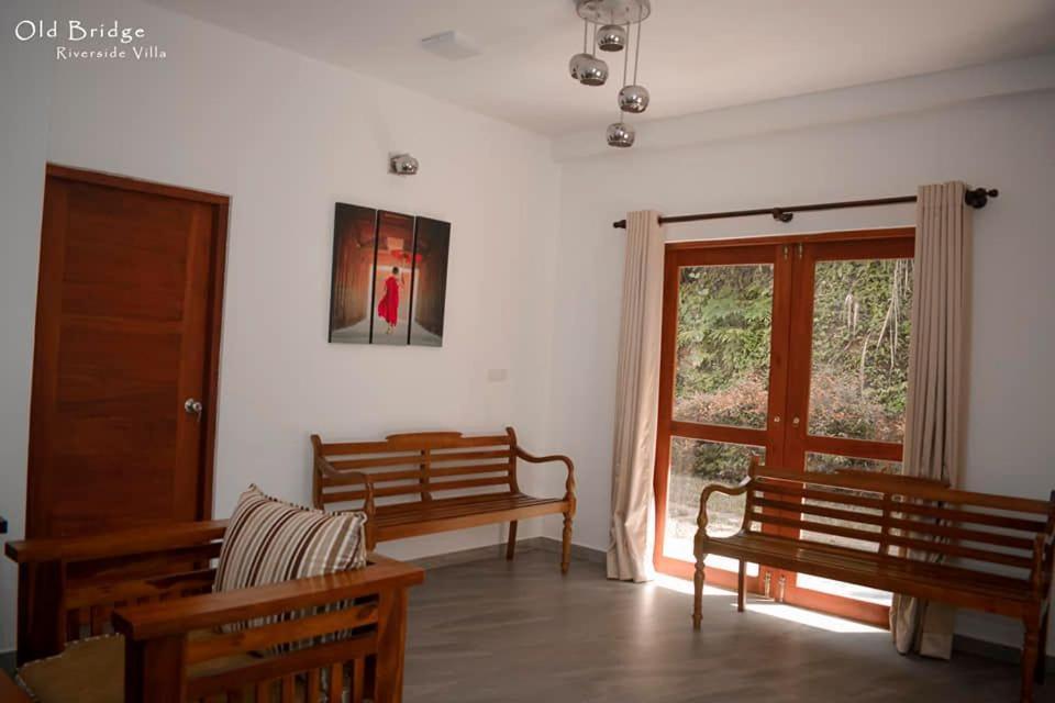 Old Bridge Riverside Hotel كتولغالا المظهر الخارجي الصورة