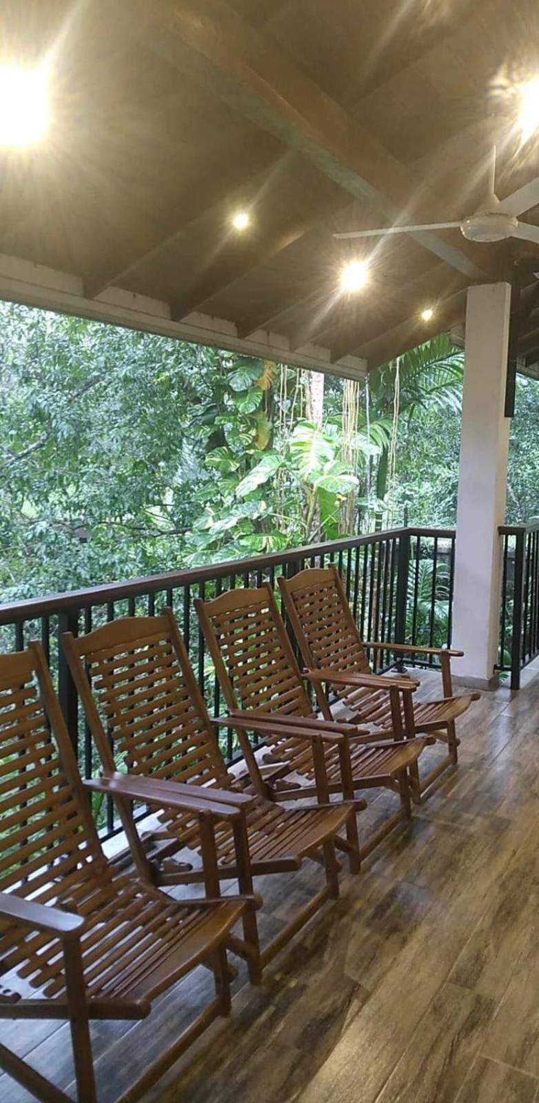Old Bridge Riverside Hotel كتولغالا المظهر الخارجي الصورة